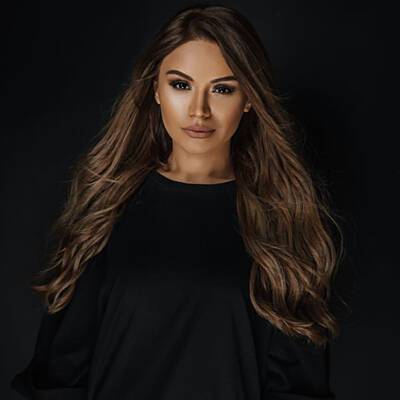 دانلود آهنگ ترکی بیزیم بو سئوگیدن دونیا یوخدور از تورکان ولی زاده